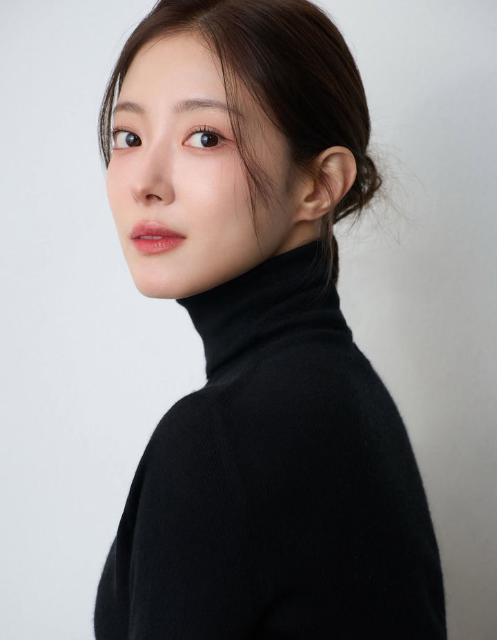 [서울=뉴시스] 배우 이세영. (사진=이세영 인스타그램 캡처) 2025.12.03. photo@newsis.com *재판매 및 DB 금지