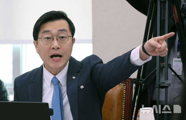 경찰, 장경태 성추행 의혹 사건 동석자 참고인 조사