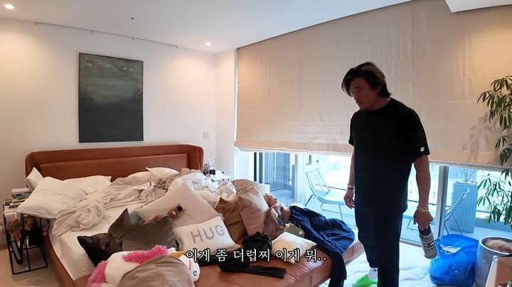 [뉴시스] 영상 속 공개된 추성훈의 집. 유튜브가 선정한 2025년 한국 최고 인기 크리에이터 1위에 종합격투기 선수 추성훈이 이름을 올렸다. (사진=추성훈 유튜브 캡처) *재판매 및 DB 금지