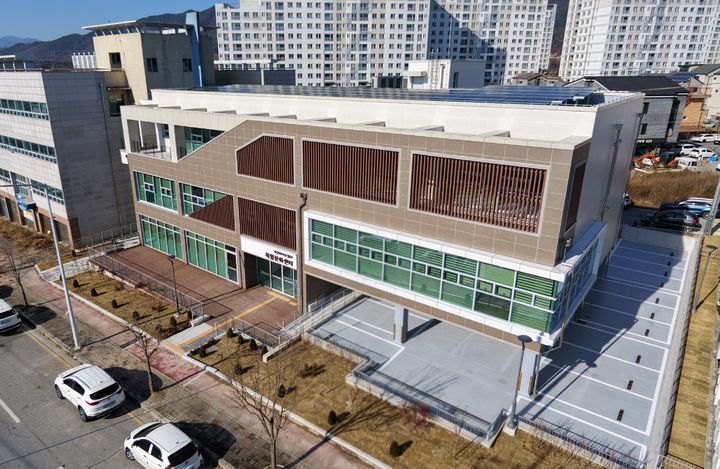 제천 바이오밸리에 신축한 복합문화센터 *재판매 및 DB 금지