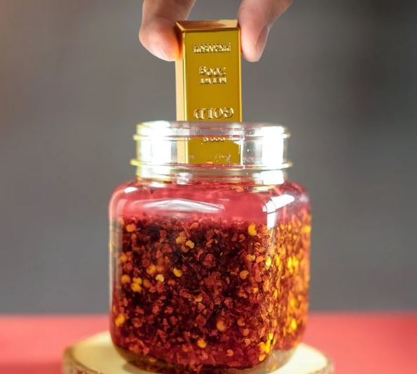 최근 중국 북부 톈진시 진난구에서 한 노인을 대상으로 주식 투자 사기 사건이 발생했다.2025.12.04.(사진=SCMP캡처)  *재판매 및 DB 금지