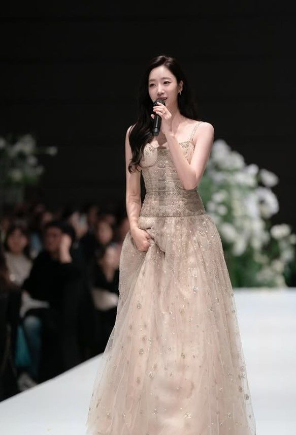 [서울=뉴시스] 함은정. (사진=함은정 인스타그램 캡처) 2025.12.04. photo@newsis.com *재판매 및 DB 금지