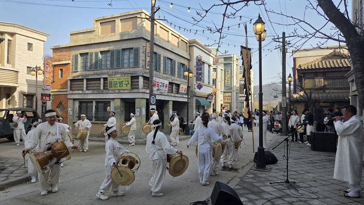 논산 선샤인랜드 '1950스튜디오 풍류한마당' 마무리 - 뉴스 썸네일 이미지
