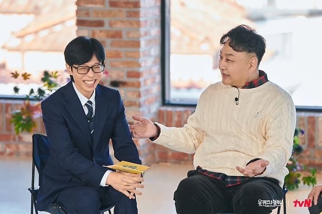 유재석(왼쪽), 김수용