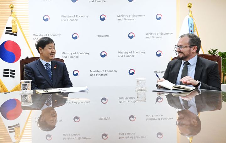 피치, 韓 국가신용등급 'AA-' 유지…"반도체 수출·대외건전성 견조"