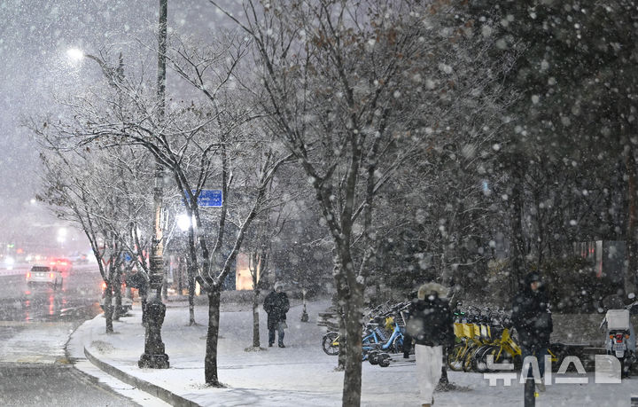 경기북동부 3~8㎝ 눈 예보…일요일엔 -10도 강추위