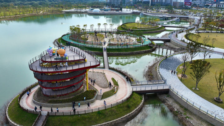 [대전=뉴시스]대전 갑천생태호수공원. 2025. 12. 05 photo@newsis.com *재판매 및 DB 금지