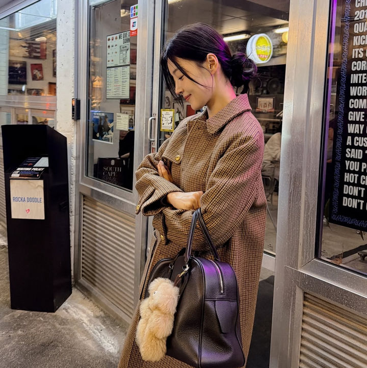 [서울=뉴시스] 배우 한지혜. (사진=한지혜 인스타그램 캡처) 2025.12.05. photo@newsis.com *재판매 및 DB 금지