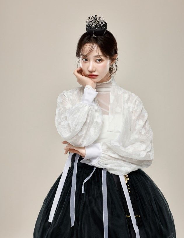 [서울=뉴시스] 한그루. (사진=한그루 인스타그램 캡처) 2025.12.06. photo@newsis.com *재판매 및 DB 금지