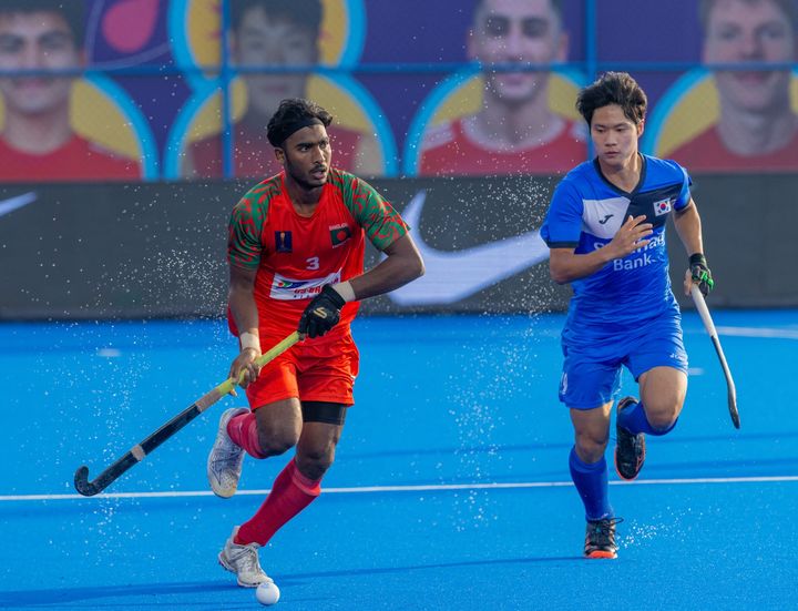 [서울=뉴시스] 방글라데시전에 나선 주니어 남자 하키 선수단. (사진=국제하키연맹 SNS 캡처) *재판매 및 DB 금지