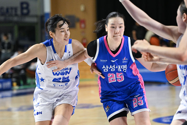 [서울=뉴시스] 여자프로농구 아산 우리은행의 김단비. (사진=WKBL 제공) *재판매 및 DB 금지