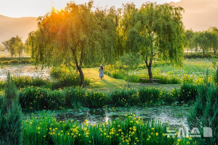[거창=뉴시스]문화체육관광부 주관 '2026년 열린관광지 조성사업' 공모에 선정된 경남 거창군 거창창포원 전경.(사진=경남도 제공) 2025.12.08. photo@newsis.com