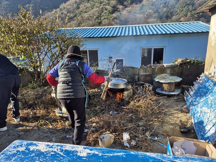 [양산=뉴시스] 양산국유림관리소가 영농폐기물 불법 소각을 집중적으로 단속한다. (사진=양산국유림관리소 제공) 2025.12.08. photo@newsis.com *재판매 및 DB 금지