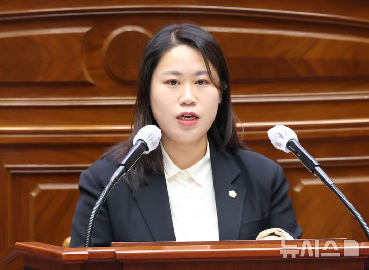 [전주=뉴시스]윤난슬 기자 = 전주시의회 신유정 의원(조촌동·여의동·혁신동). (사진=전주시의회 제공) photo@newsis.com