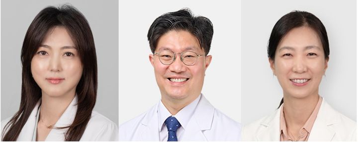 [수원=뉴시스] 아주대병원 소화기내과 은정우(왼쪽부터) 교수, 정재연 교수, 김순선 교수. (사진=아주대병원 제공) 2025.12.08. photo@newsis.com *재판매 및 DB 금지