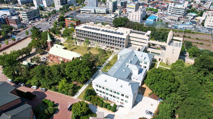 [칠곡=뉴시스] 성 베네딕도회 왜관수도원. (사진=칠곡군 제공) 2025.12.08 photo@newsis.com *재판매 및 DB 금지