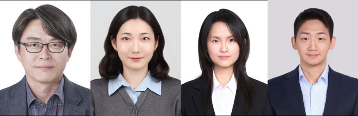 [울산=뉴시스] 구미현 기자 = UNIST 연구진. 사진 좌측부터 고현협 교수, 장유진 연구원(제1저자), 나상윤 박사(공동 제1저자), 노윤구 박사(공동 제1저자). (사진=UNIST 제공) photo@newsis.com *재판매 및 DB 금지