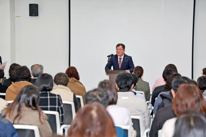 [산청=뉴시스] 산청군 2026년 의료요양 통합돌봄 사업 설명회 (사진=산청군 제공) 2025. 12. 09. photo@newsis.com *재판매 및 DB 금지