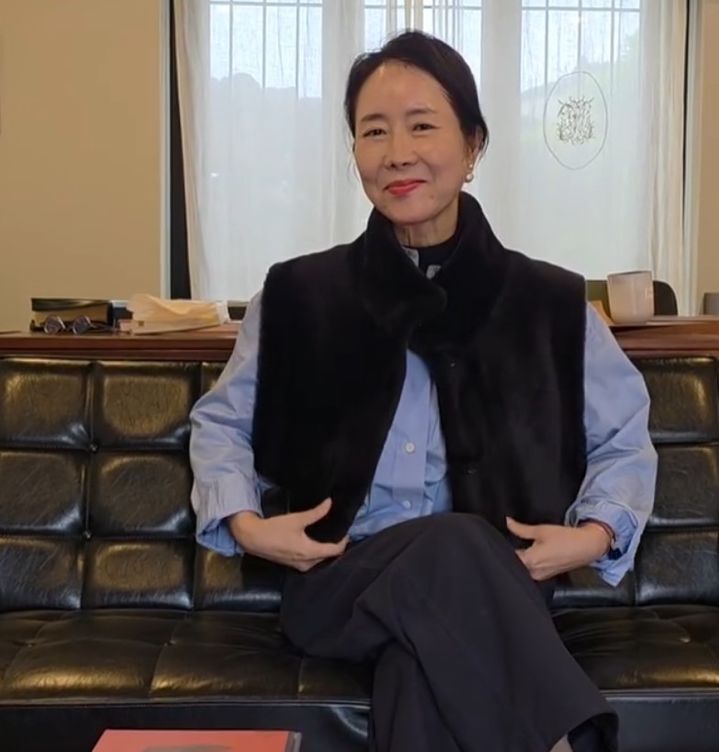 [서울=뉴시스] 윤영미. (사진=윤영미 인스타그램 캡처) 2025.12.09. photo@newsis.com  *재판매 및 DB 금지