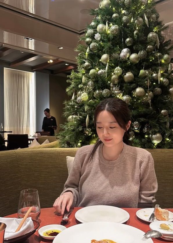 [서울=뉴시스] 둘째를 임신 중인 아나운서 출신 방송인 김소영이 남편 오상진과의 대만 여행 일화를 전하며 남편의 다정한 면모를 자랑했다. (사진=김소영 인스타그램 캡처) 2025.12.09. photo@newsis.com *재판매 및 DB 금지