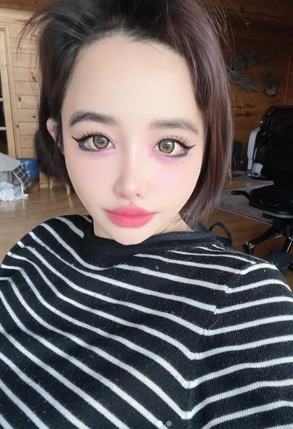 [서울=뉴시스] 박봄. (사진=박봄 인스타그램 캡처) 2025.12.09. photo@newsis.com *재판매 및 DB 금지