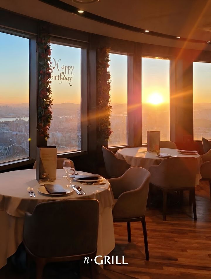 [서울=뉴시스] CJ푸드빌이 운영하는 N서울타워가 다음 해 1월 1일 '엔그릴'과 '한쿡'에서 조식 메뉴를 선보인다고 10일 밝혔다. (사진=CJ푸드빌 제공) 2025.12.10. *재판매 및 DB 금지