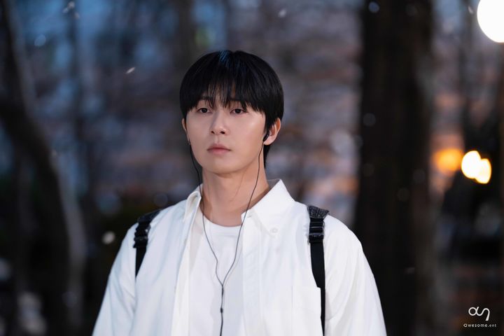 현실 남친 박서준…'경도를 기다리며' 입소문