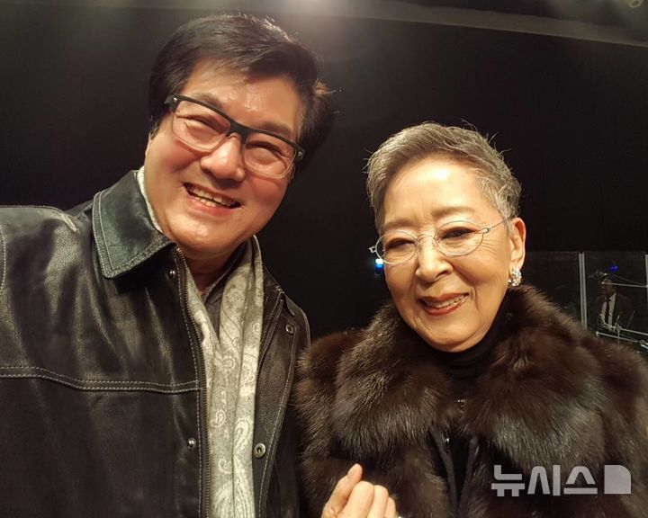 [서울=뉴시스] 배우 한지일이 원로배우 김지미(본명 김명자)의 별세 소식에 애도를 표했다. 2025.12.10. (사진 = 한지일 페이스북 캡처) photo@newsis.com *재판매 및 DB 금지