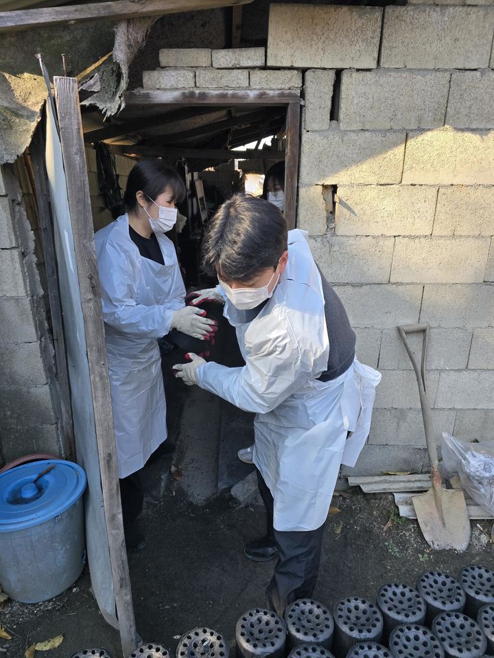 LG엔솔 오창에너지플랜트, 연탄 6천장 후원 등[청주소식]