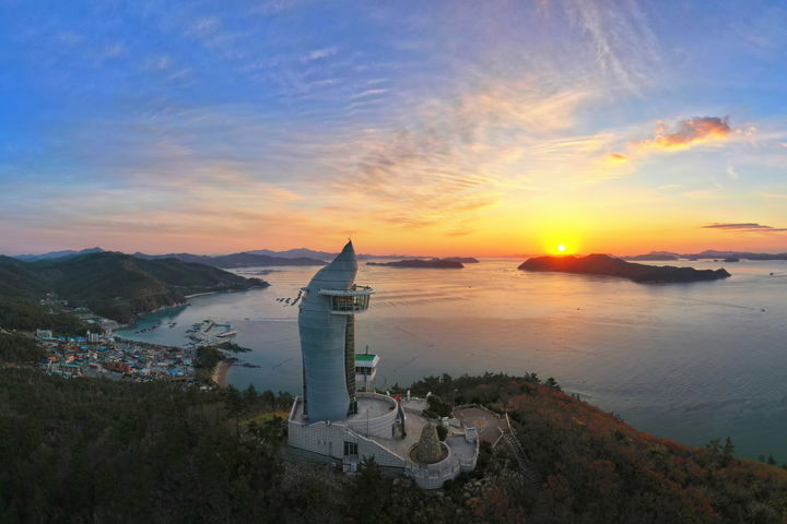 [해남=뉴시스]해남 땅끝전망대. (사진=해남군 제공) 2025.12.10. photo@newsis.com *재판매 및 DB 금지