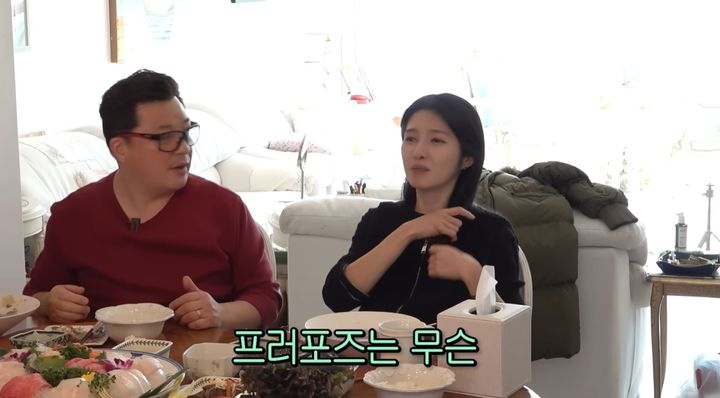 [서울=뉴시스] 방송인 김경란이 사실상 재혼 의사가 없음을 밝혔다. (사진=유튜브 채널 '순풍 선우용여' 캡처) 2025.12.09. photo@newsis.com *재판매 및 DB 금지