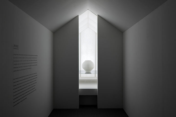 '2025 공예트렌드페어'가 11일부터 14일까지 서울 강남구 코엑스에서 진행된다 사진은 기획관 '더 마스터'에서 선보이는 권대섭 작가의 작품. (사진=문화체육관광부 제공) *재판매 및 DB 금지