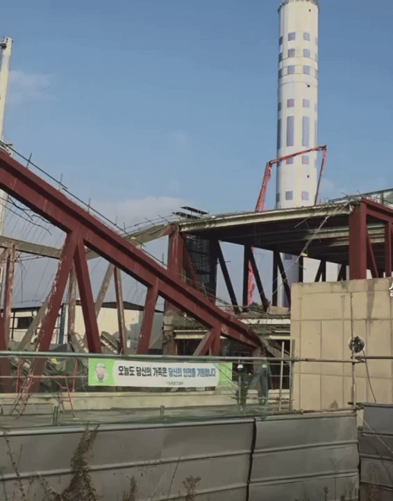 [뉴시스] 광주광역시 서구 치평동에서 건립 중인 광주대표도서관 공사 현장에서 붕괴사고가 발생했다. (사진=유튜브 갈무리) *재판매 및 DB 금지