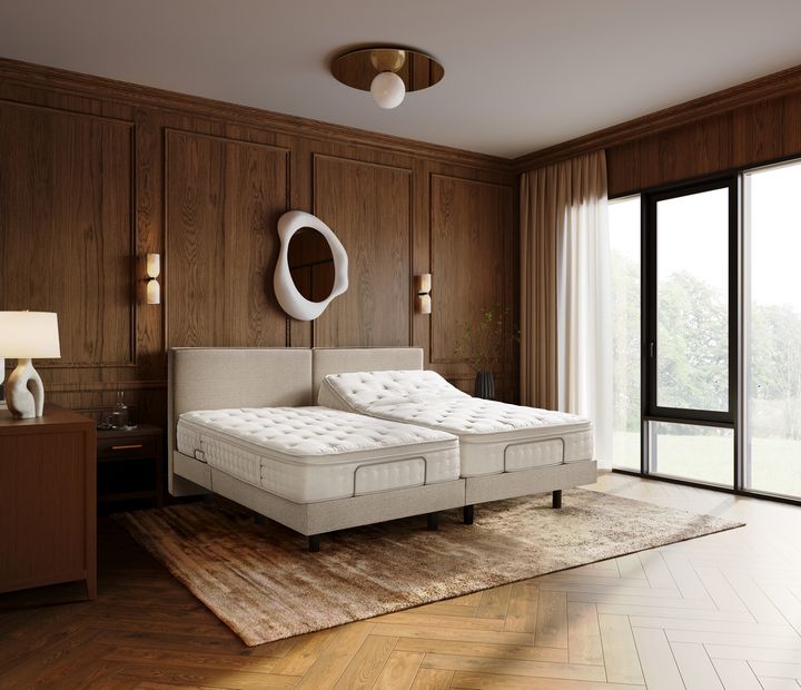 [서울=뉴시스] 마테라소의 모션 베드 '르 무브(LE MOVE)'와 비건 폼 매트리스 '오아시스(OASIS)' 컬렉션. (사진=신세계까사 제공) 2025.12.11. photo@newsis.com *재판매 및 DB 금지