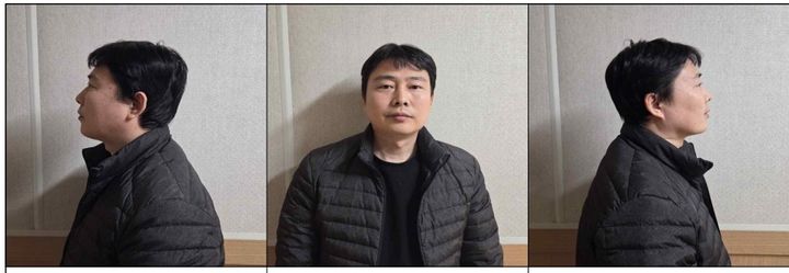 [홍성‧천안=뉴시스] 충남 천안시 쌍용동의 한 아파트에서 흉기를 휘둘러 이웃을 숨지게 한 양민준(47)의 신상이 공개됐다. (사진=충남경찰청 제공) 2025.12.11 photo@newsis.com *재판매 및 DB 금지