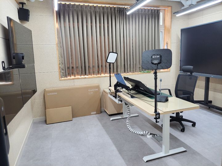 [수원=뉴시스] 경기이음온학교 스튜디오. (사진=수원교육지원청 제공) 2025.12.11. photo@newsis.com *재판매 및 DB 금지