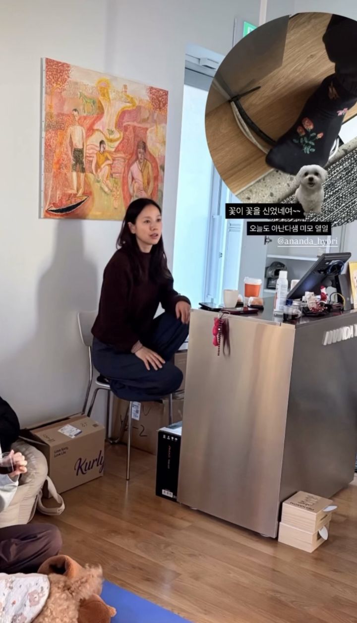 [서울=뉴시스] 가수 이효리. (사진=아난다 요가원 공식 소셜미디어 캡처) 2025.12.12. photo@newsis.com *재판매 및 DB 금지