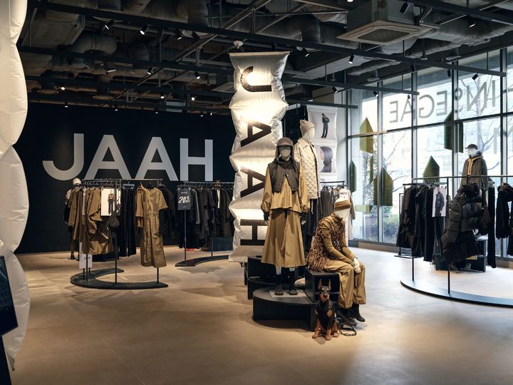 [서울=뉴시스] 여성복 브랜드 자아 하우스오브 신세계 청담 팝업. (사진=신세계인터내셔날 제공)  *재판매 및 DB 금지