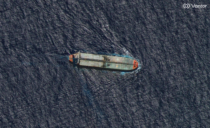 [AP/뉴시스]미국이 최근 베네수엘라 연안에서 나포한 원유 유조선 스키퍼호. 러시아가 미군이 추격 중인 유조선 호위를 위해 대서양에 해군 자산을 배치하고 있다고 BBC의 미국 내 미디어 파트너 CBS 뉴스가 보도했다고 BBC가 7일 보도했다. 2026.01.07.