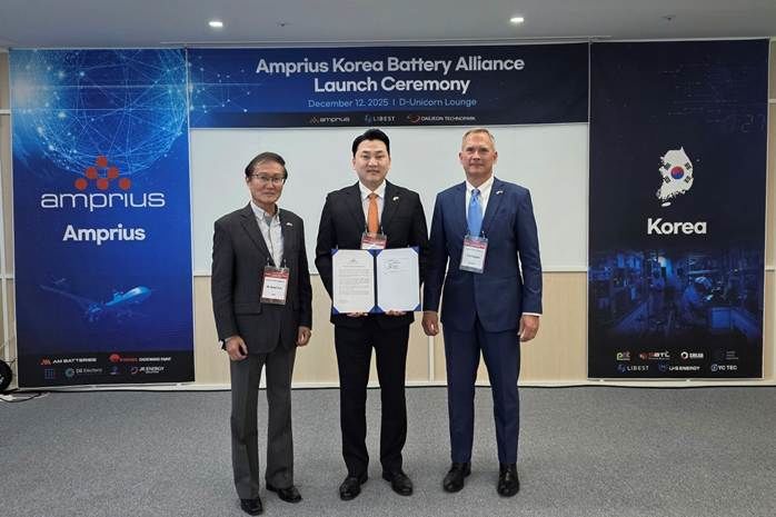 [대전=뉴시스]대전의 차세대 배터리 솔루션 기업 리베스트가 미국 실리콘 음극 배터리 기술 선도 기업인 앰프리어스 테크놀로지스(Amprius Technologies, NYSE: AMPX)와 전략적 동맹 관계를 공식화했다.(사진=리베스트 제공) 2025.12.13. photo@newsis.com  *재판매 및 DB 금지