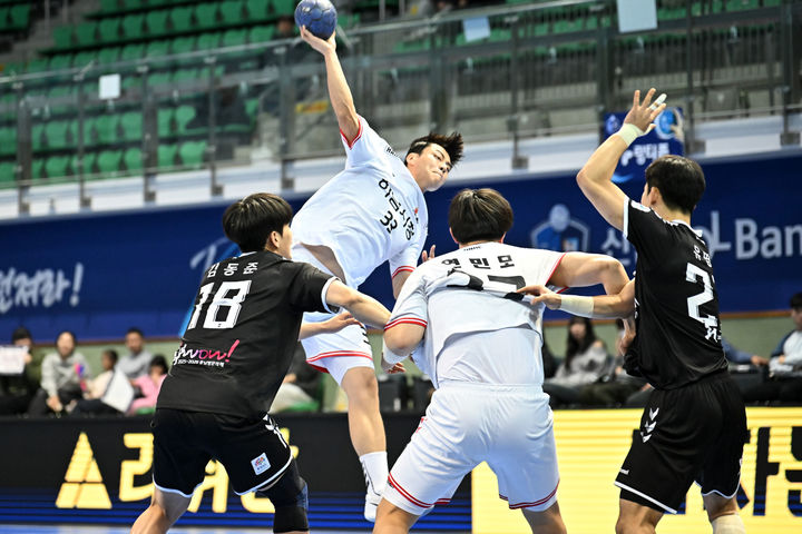 [서울=뉴시스] 핸드볼 하남시청의 김재순. (사진=한국핸드볼연맹 제공) *재판매 및 DB 금지