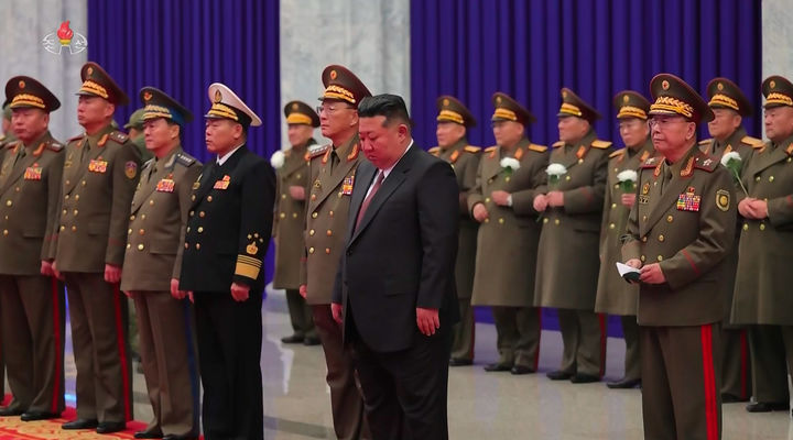 김정은, 러 파병 북한군 치하…"조선 청년만이 할 수 있는 일"