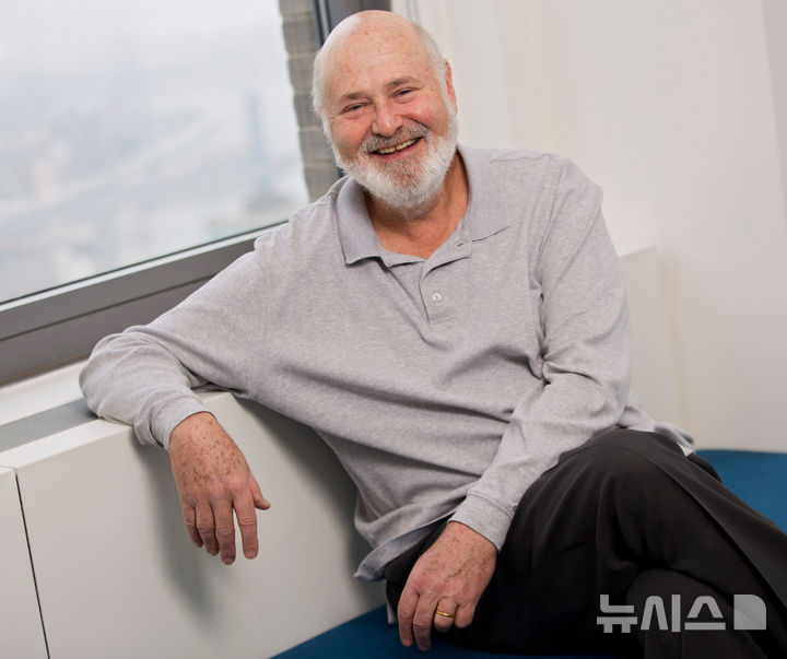 '해리가 샐리를' '미저리' 롭 라이너 감독 사망…용의자는 아들