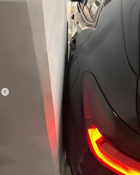 [뉴시스]온라인 커뮤니티에서 유행 중인 매너 주차 인증 챌린지. (사진 = 보배드림 캡처) *재판매 및 DB 금지