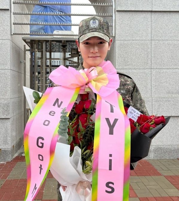 [서울=뉴시스] 그룹 NCT 태용. (사진=NCT SNS) 2025.12.15. photo@newsis.com *재판매 및 DB 금지