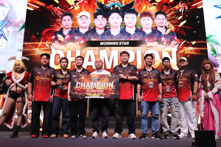 [서울=뉴시스] 라그나로크 스타즈(ROS) 2025 우승팀 태국 지역 모닝 스타즈. (사진=그라비티 제공) *재판매 및 DB 금지