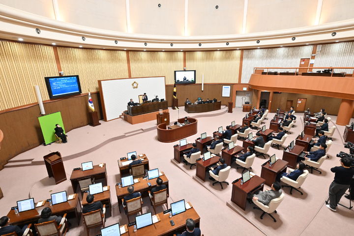 [진주=뉴시스]진주시의회 본회의.(사진=뉴시스 DB).photo@newsis.com *재판매 및 DB 금지