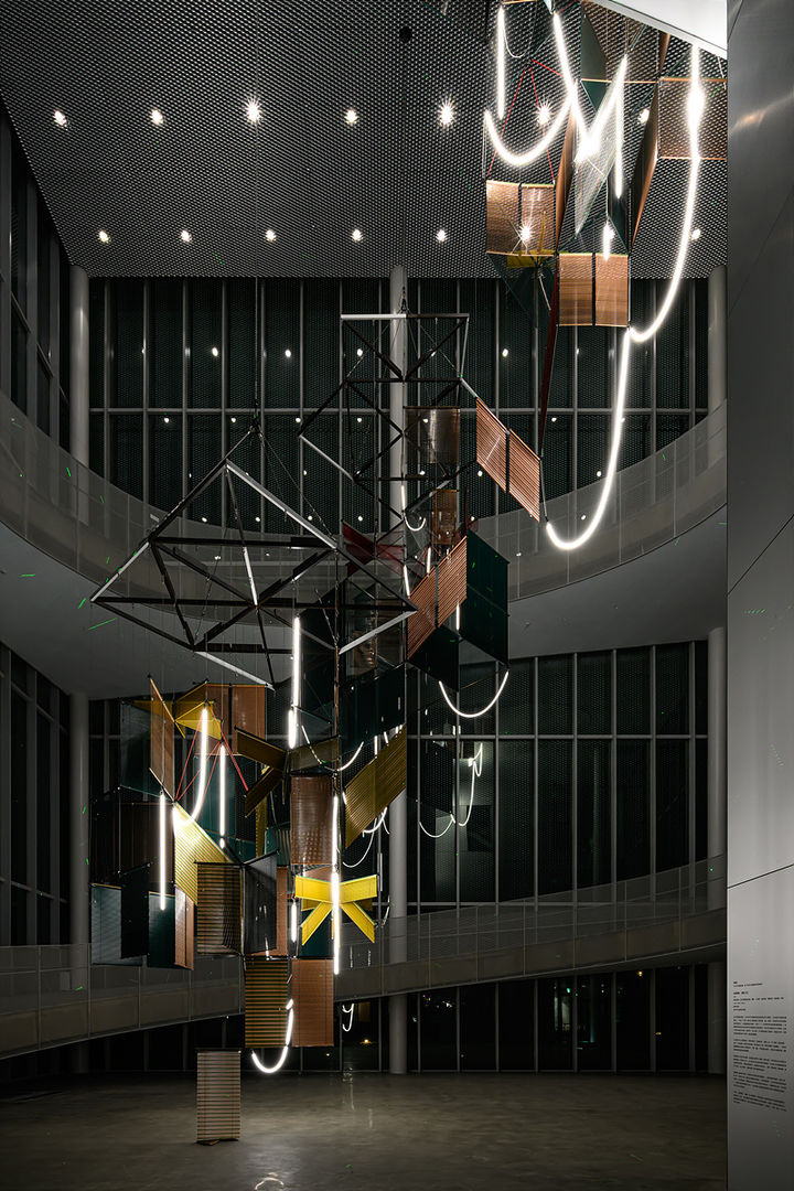 〈유동 봉헌 – 삼합 나무 그늘Liquid Votive – Tree Shade Triad〉, 2025 타이중미술관 아트 커미션 전시전경 대만 타이중미술관, 2025 사진: ANPIS FOTO Courtesy of the artist and Taichung Art Museum 이미지 제공: 국제갤러리 *재판매 및 DB 금지