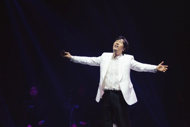 [서울=뉴시스] '2025 이문세 더 베스트' 서울 공연. (사진 = 케이문에프엔디 제공) 2025.12.15. photo@newsis.com *재판매 및 DB 금지