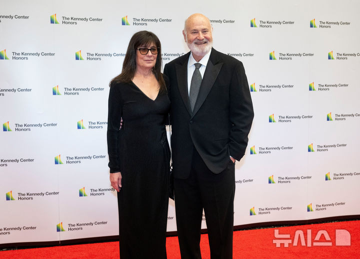 함께 영화 만들었는데…롭 라이너 감독 살해 혐의 아들 체포